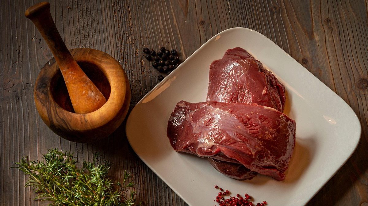 新鮮なジビエをいただく、その逡巡