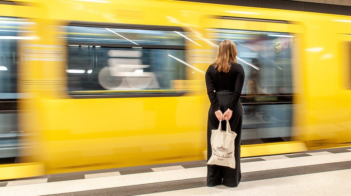 アフタヌーンティーと夜パフェ